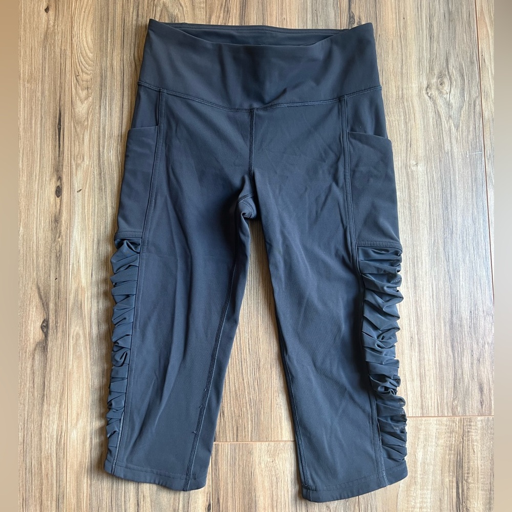 Lululemon Sharp Turns crop legging